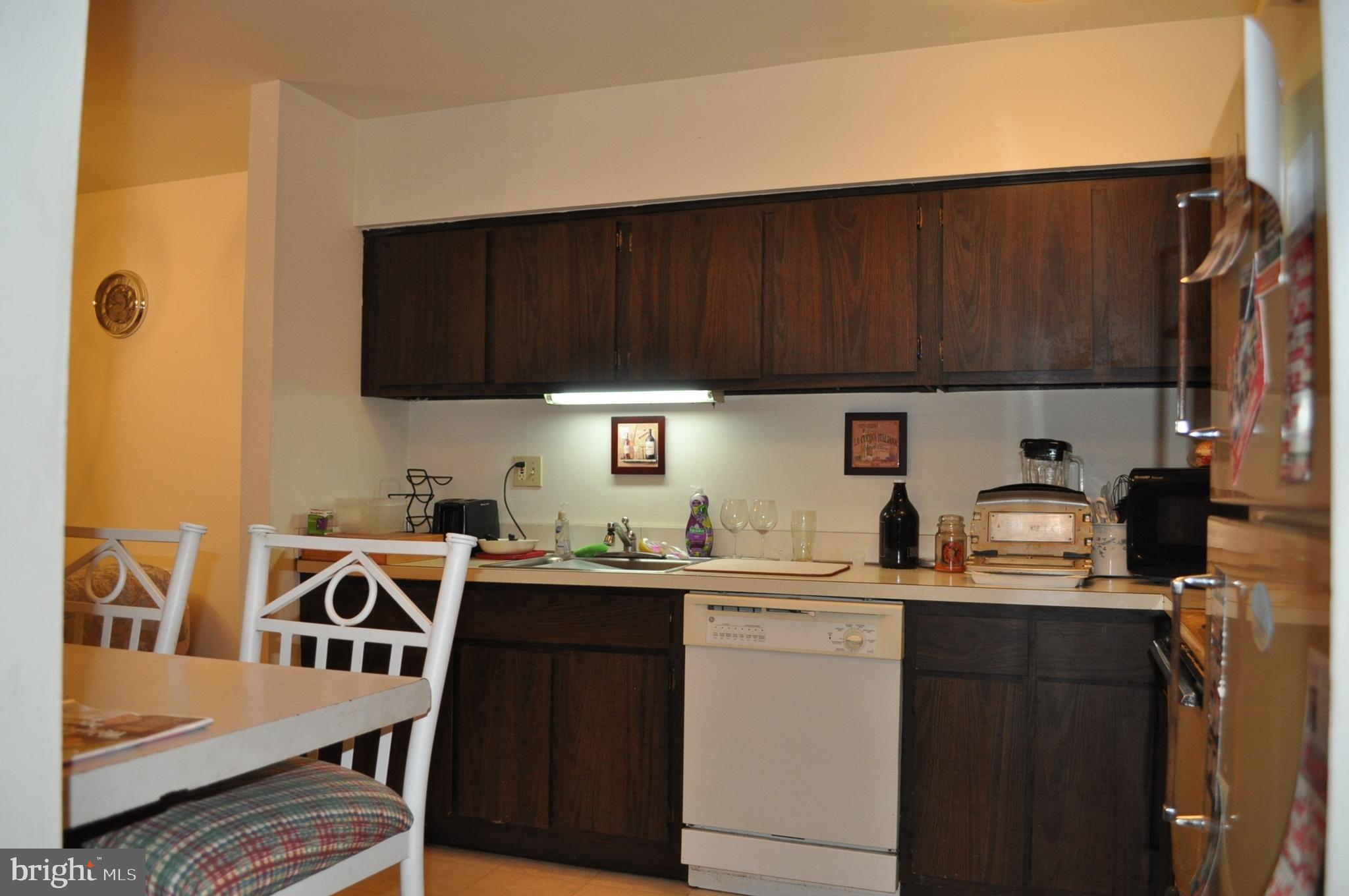 208 Raintree Lane Malvern, PA 19355 - Photo 10 of 17 Gallery Image 10