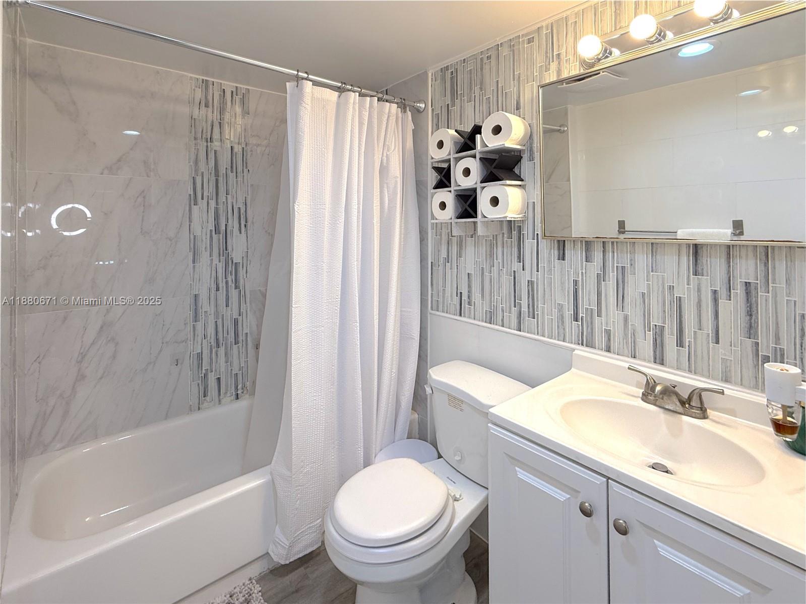 4160 Inverrary Drive, Unit 212 Lauderhill, FL 33319 - Photo 19 of 24