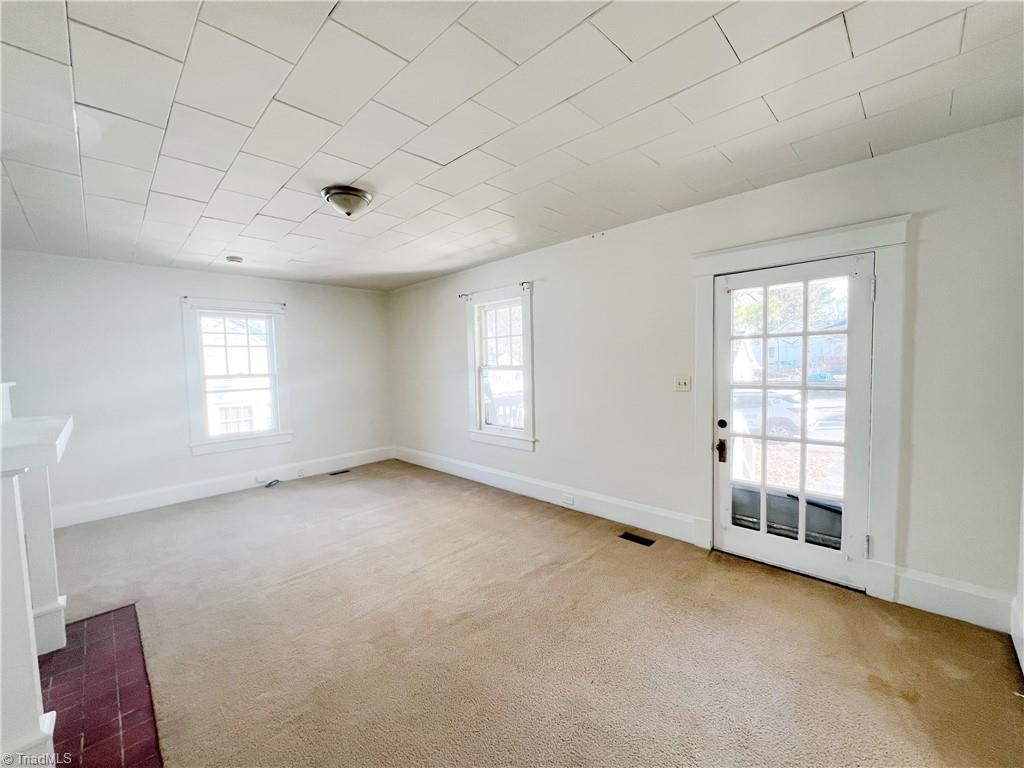 1104 Gregory Street Greensboro, NC 27403 - Photo 2 of 13