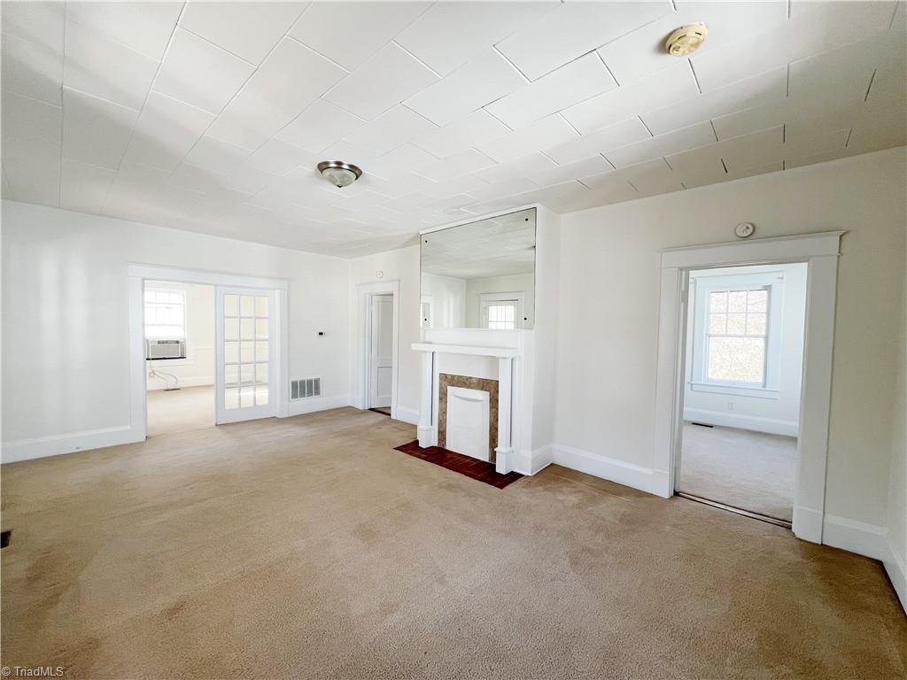 1104 Gregory Street Greensboro, NC 27403 - Photo 3 of 13