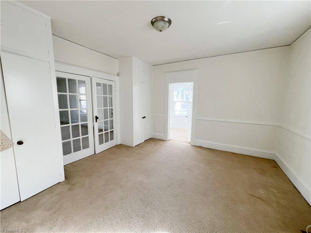 1104 Gregory Street Greensboro, NC 27403 - Photo 5 of 13