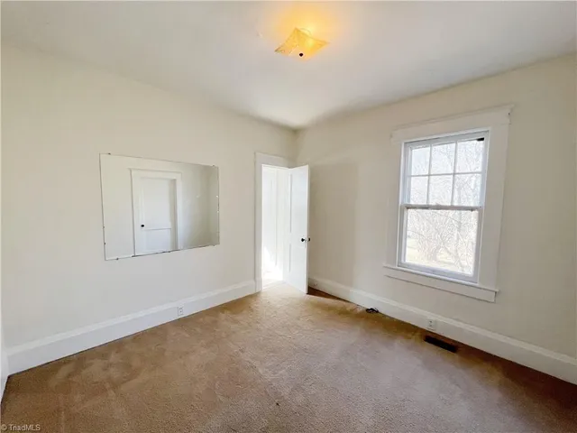 $1,295 | 1104 Gregory Street, Greensboro, NC 27403