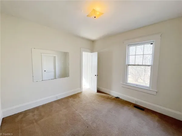 $1,295 | 1104 Gregory Street, Greensboro, NC 27403