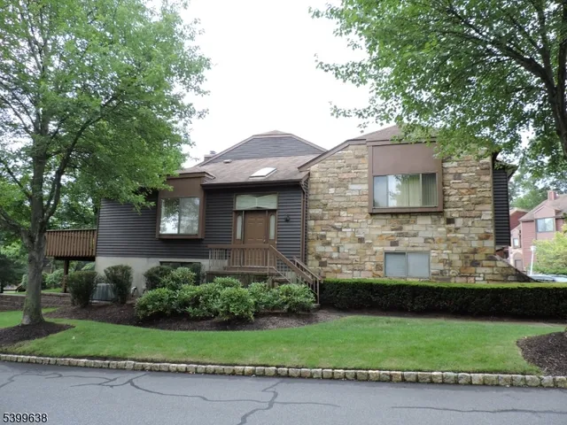 $425,000 | 82 Fallen Timbers Trail, Dover, NJ 07801