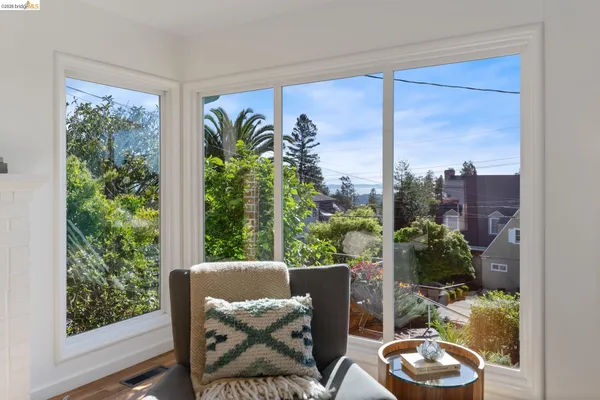 $1,095,000 | 49 Windsor Avenue, Kensington, CA 94708