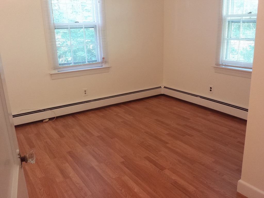 342 Conant Road Weston, MA 02493 - Photo 5 of 9