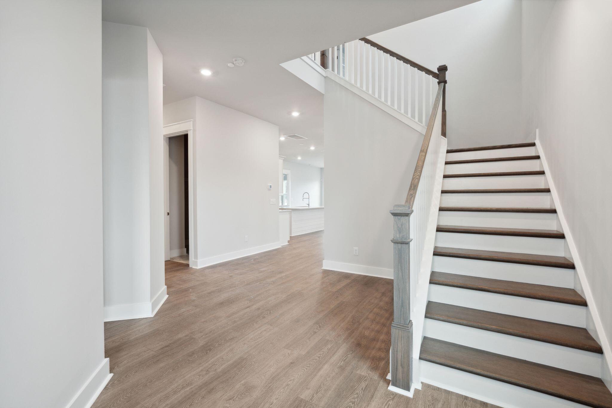 191 Denham Street Summerville, SC 29486 - Photo 3 of 19 Jackson Staircase