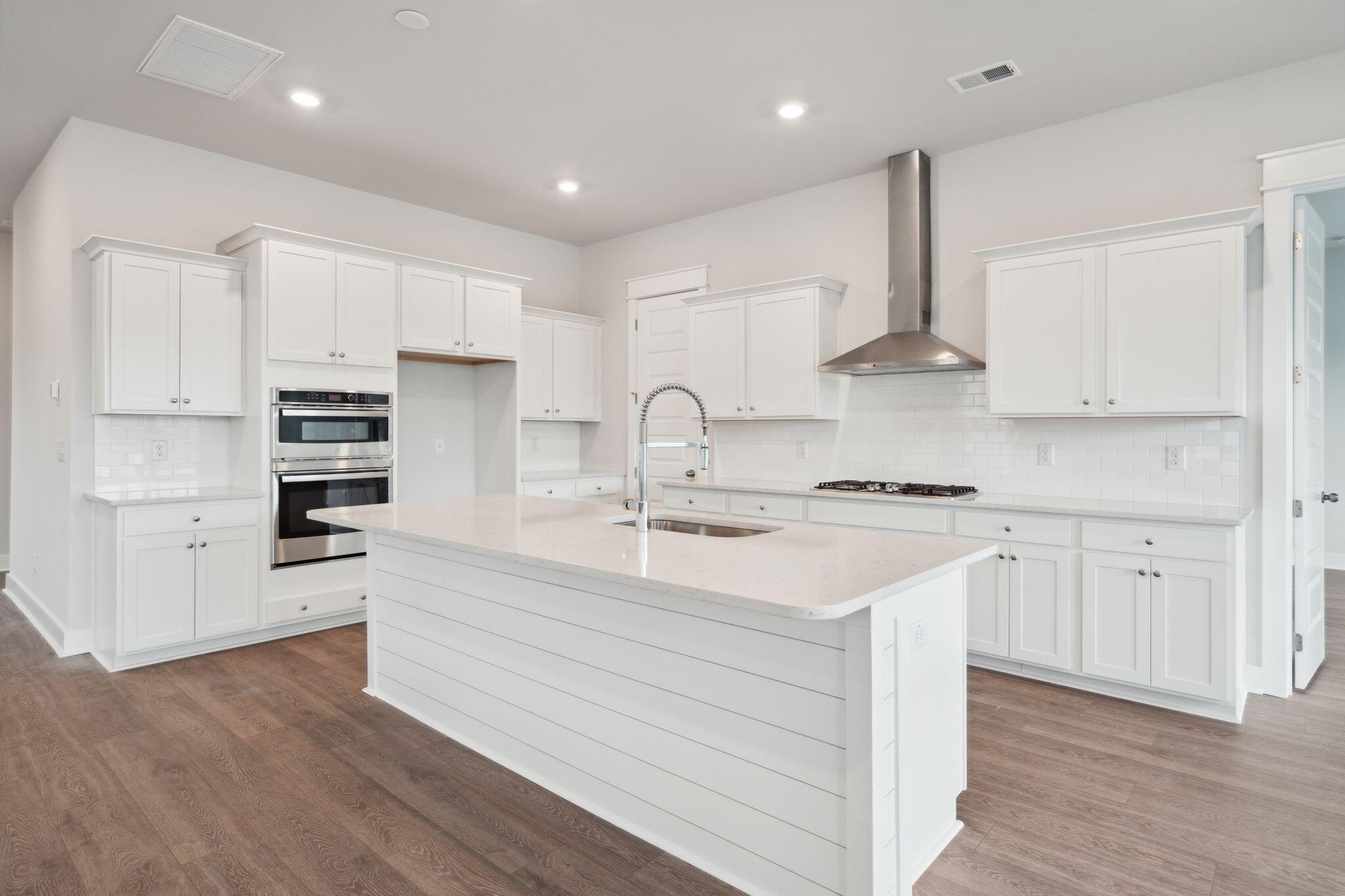 191 Denham Street Summerville, SC 29486 - Photo 5 of 19 Jackson Gourmet Kitchen