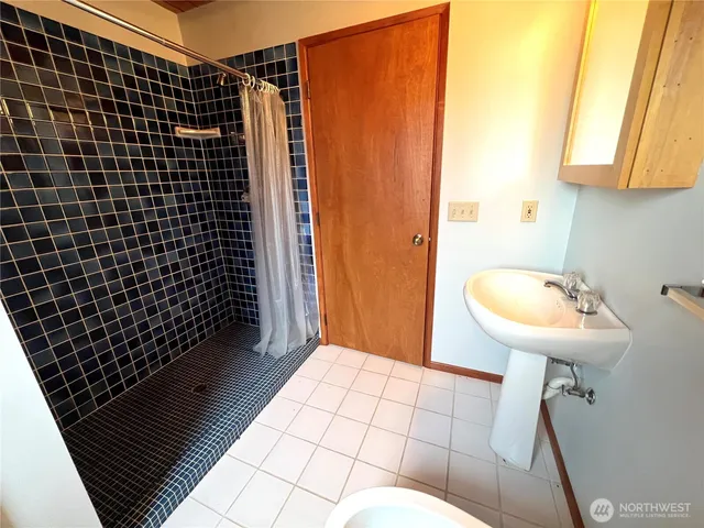 a view of an indoor swimming pool