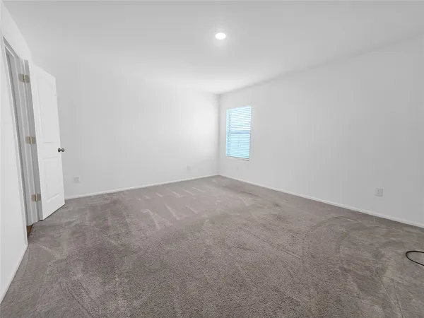 $2,100 | 9518 Brookside Point Drive, Baytown, TX 77521
