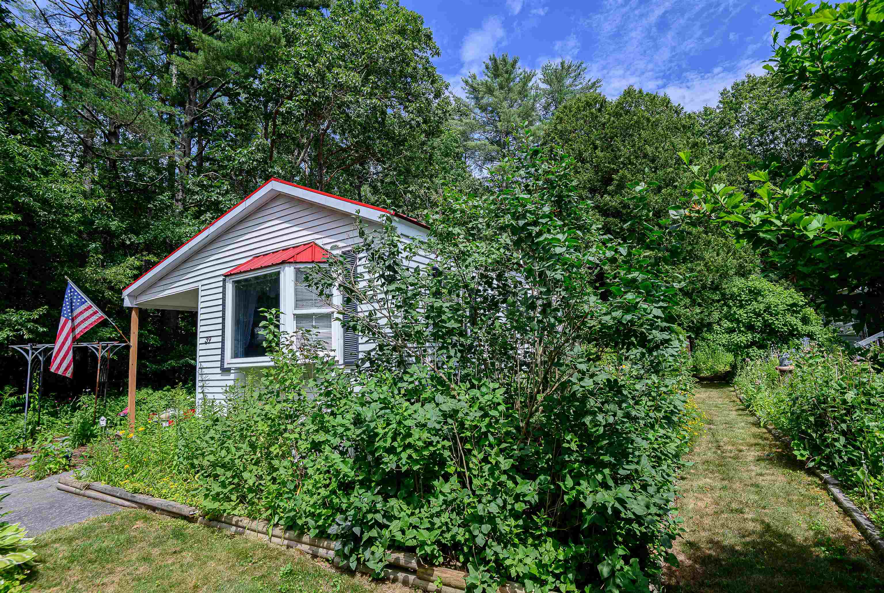 39 Old Cart Road Raymond, NH 03077 - Photo 4 of 43