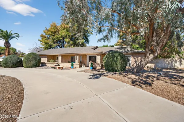$934,900 | 6968 West Calavar Road, Peoria, AZ 85381