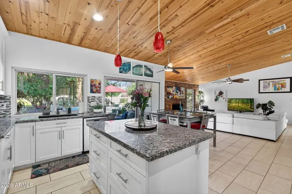 $934,900 | 6968 West Calavar Road, Peoria, AZ 85381