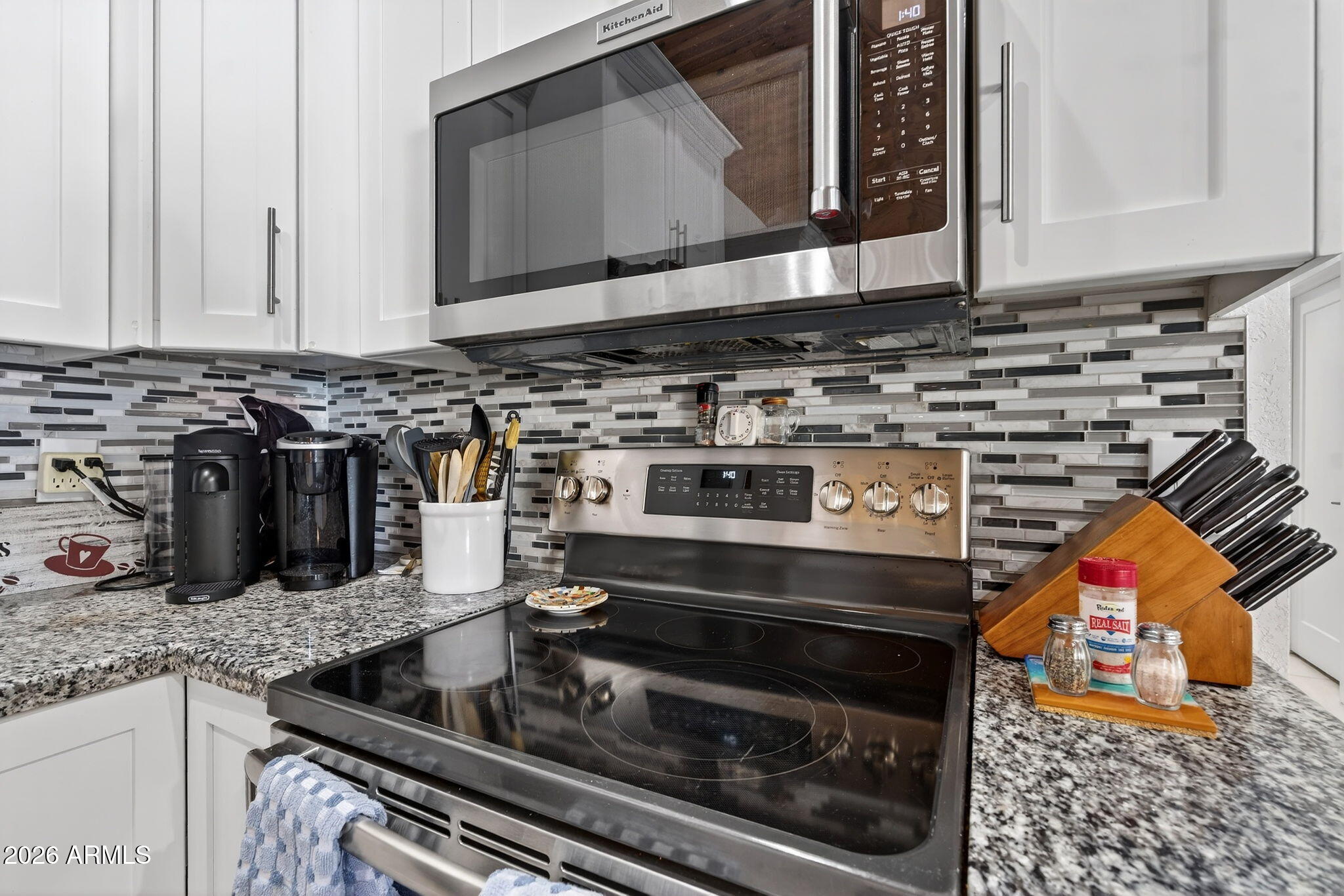 6968 West Calavar Road Peoria, AZ 85381 - Photo 15 of 65 Kitchen