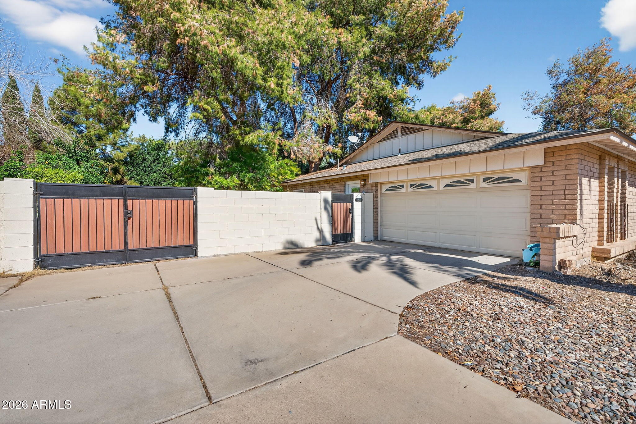 6968 West Calavar Road Peoria, AZ 85381 - Photo 5 of 65 RV Parking