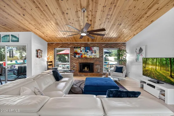 $934,900 | 6968 West Calavar Road, Peoria, AZ 85381