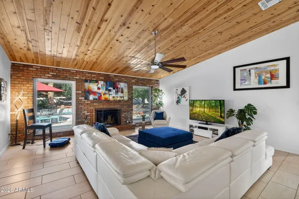 $934,900 | 6968 West Calavar Road, Peoria, AZ 85381