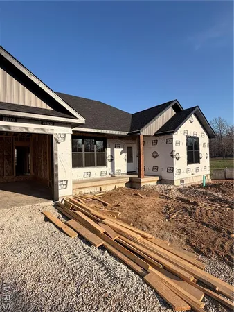 $372,900 | 2228 Cherry Blossom Circle, Lebanon, MO 65536