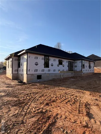 $372,900 | 2228 Cherry Blossom Circle, Lebanon, MO 65536