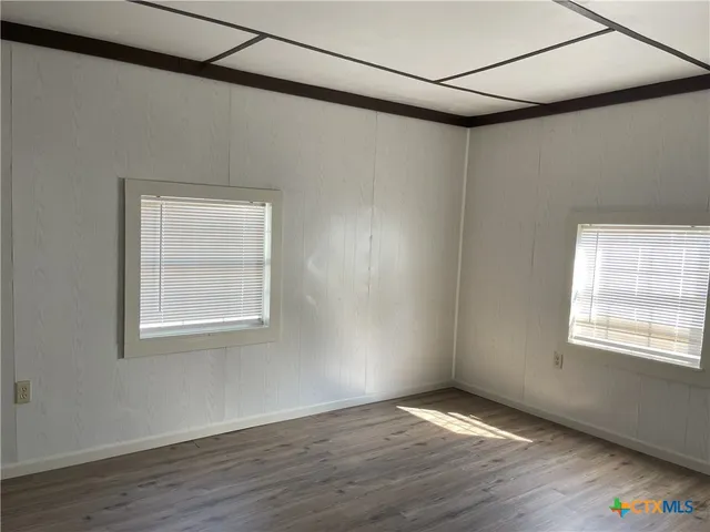 $179,000 | 1521 North Hamilton Street, Gonzales, TX 78629