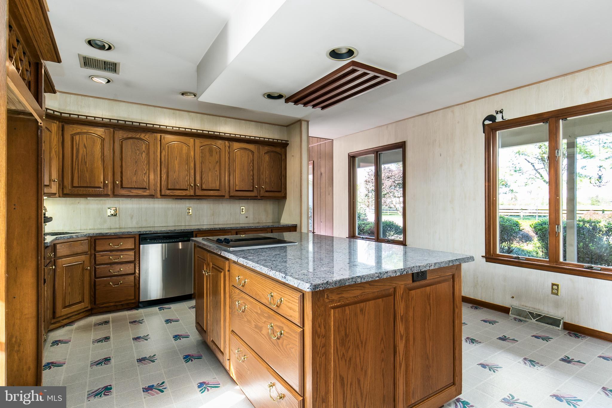 201 Stokes Road Shamong, NJ 08088 - Photo 17 of 40 Kitchen