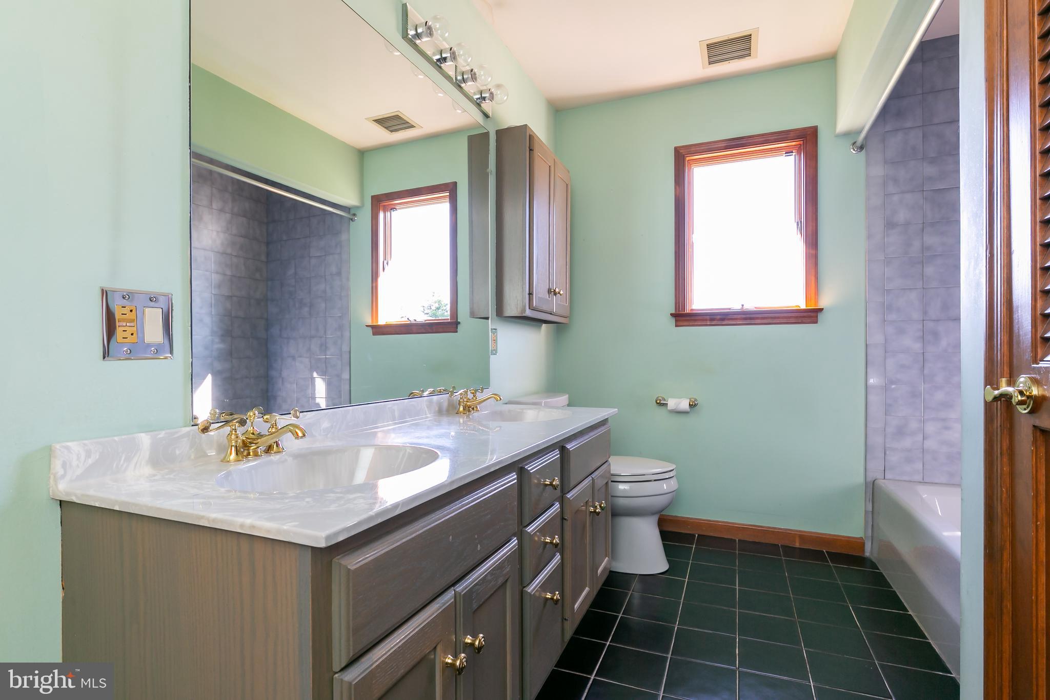 201 Stokes Road Shamong, NJ 08088 - Photo 34 of 40 Bathroom 3
