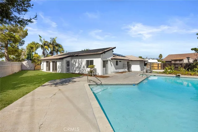 $1,368,000 | 24582 Corta Cresta Drive, Lake Forest, CA 92630