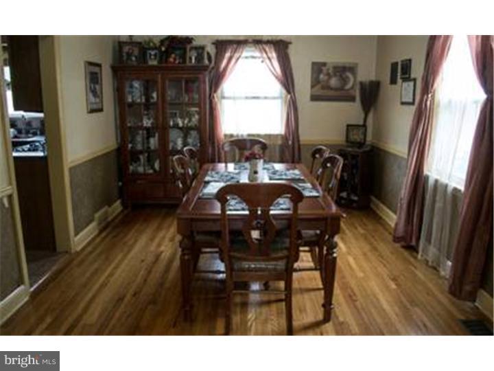 823 Laurel Road Lansdowne, PA 19050 - Photo 4 of 16 Dining Room