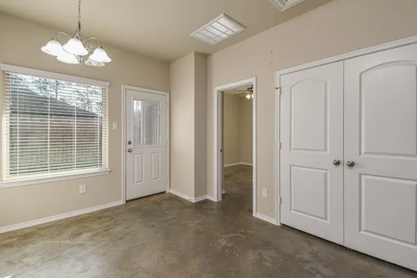 $1,295 | 15786 Cottonwood Drive, Montgomery, TX 77356