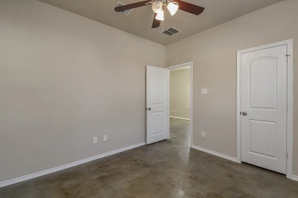 $1,295 | 15786 Cottonwood Drive, Montgomery, TX 77356