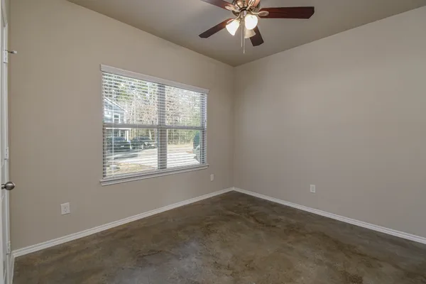 $1,295 | 15786 Cottonwood Drive, Montgomery, TX 77356