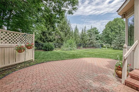 $569,000 | 2704 West 137th Place, Leawood, KS 66224