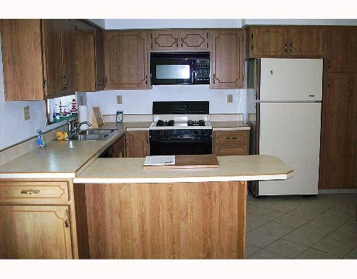 7815 Noblestown Road McDonald, PA 15057 - Photo 2 of 15 Kitchen. FULLY EQUIPTED BREAKFAST COUNTER