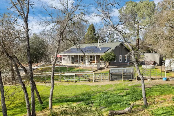 a front view of house with yard