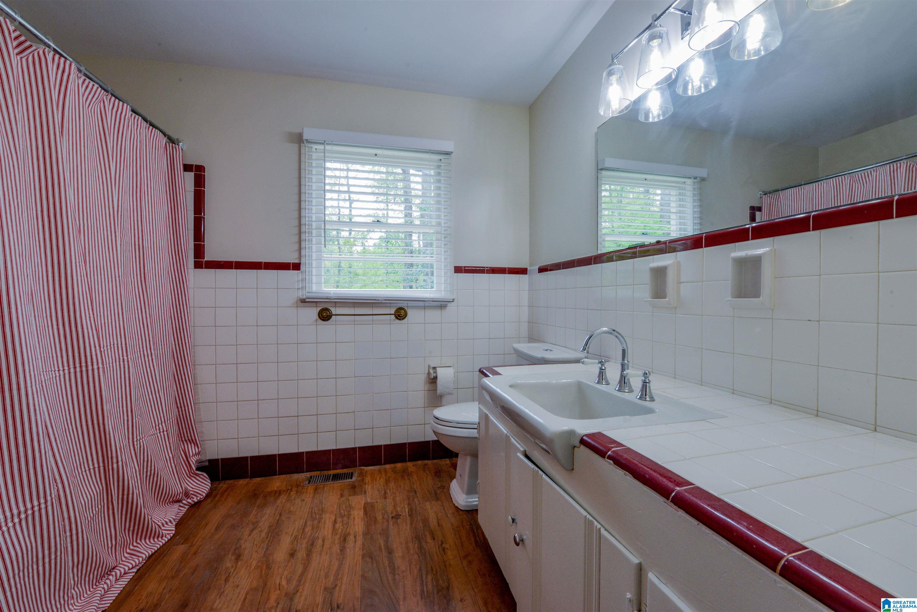 1929 Hargrove Road East Tuscaloosa, AL 35405 - Photo 11 of 18
