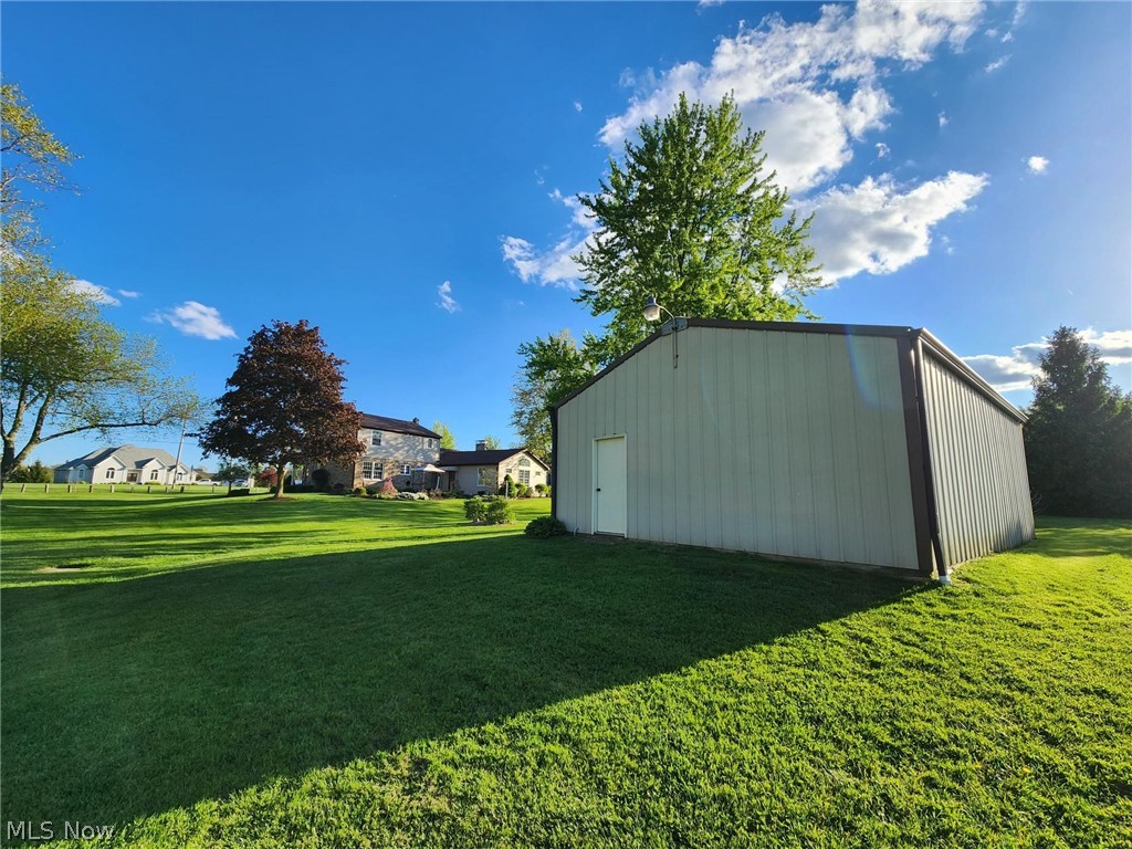47568 Middle Ridge Road Amherst, OH 44001 - Photo 20 of 25