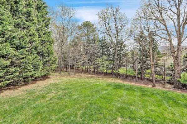 $625,000 | 1935 Springmill Road, Salem, VA 24153