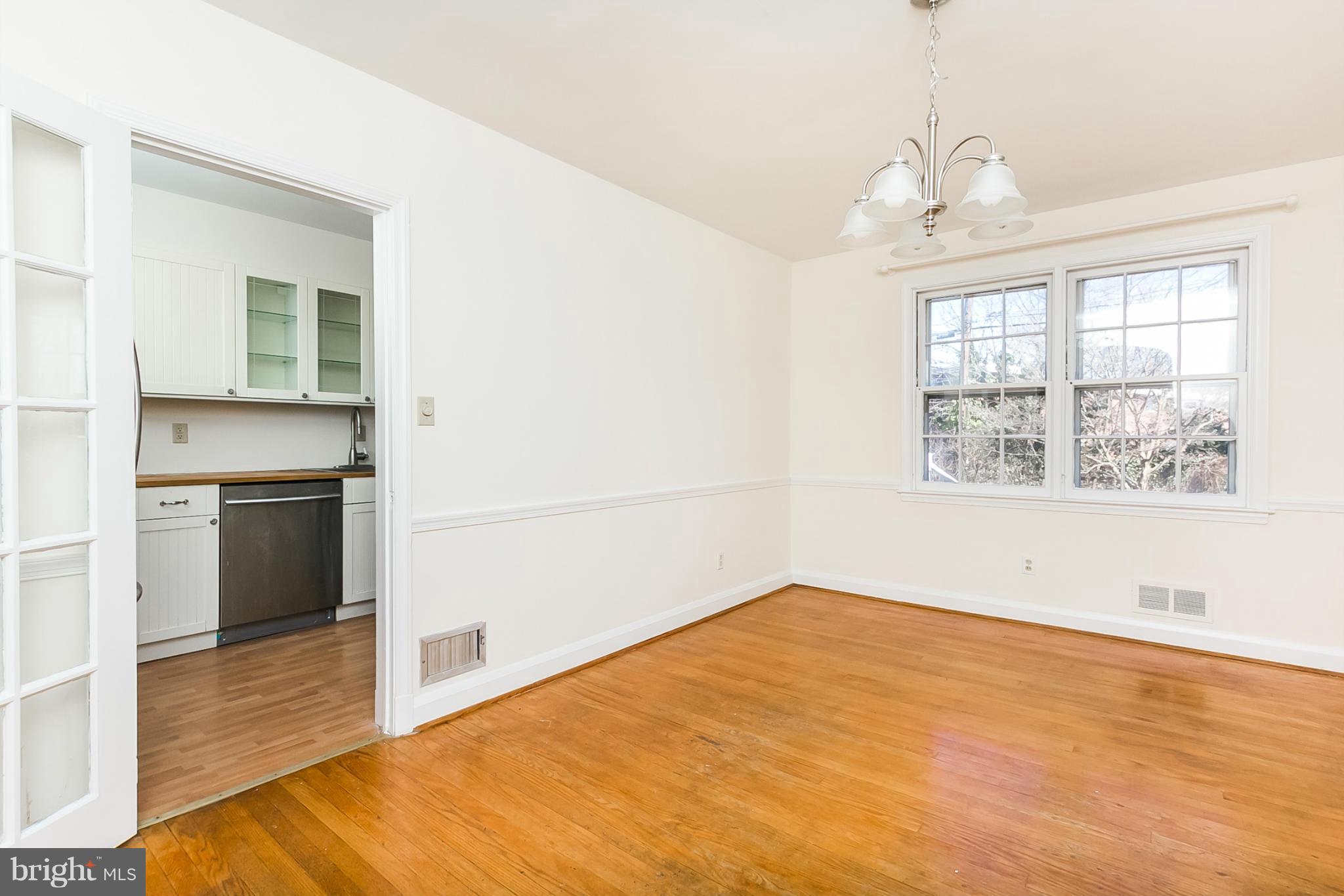 306 Stanmore Road Baltimore, MD 21212 - Photo 8 of 30 Dining Room
