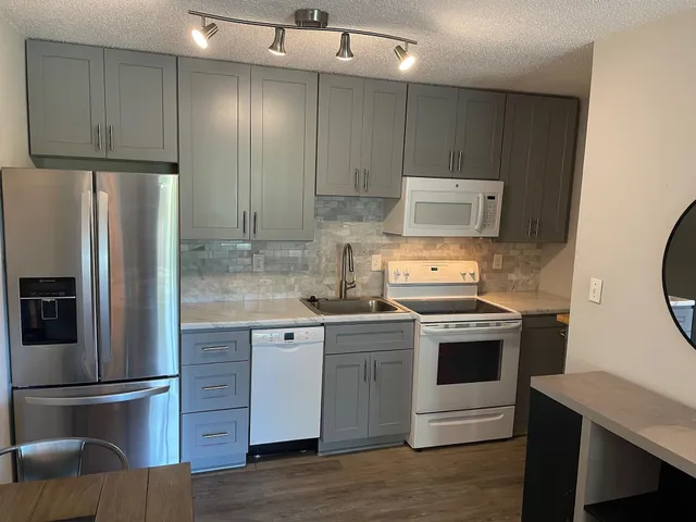 $1,250 | 403 Hayden Road, Unit 240, Tallahassee, FL 32304