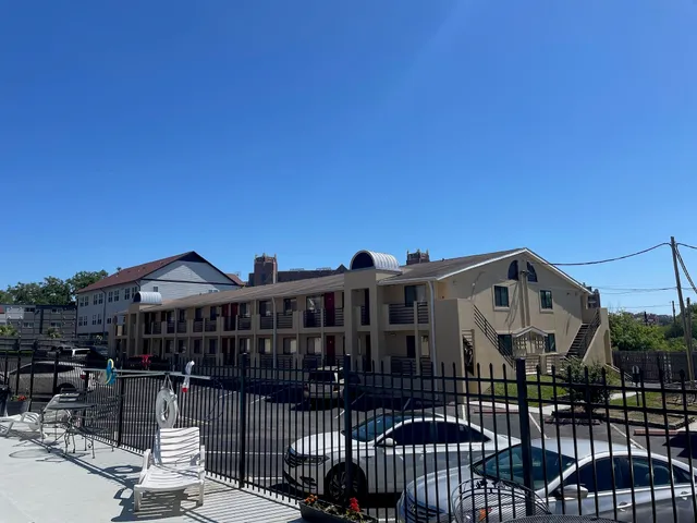 $1,250 | 403 Hayden Road, Unit 240, Tallahassee, FL 32304