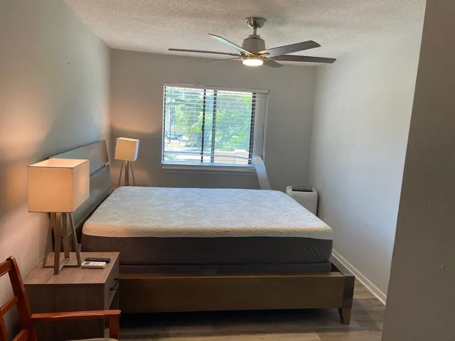 $1,250 | 403 Hayden Road, Unit 240, Tallahassee, FL 32304