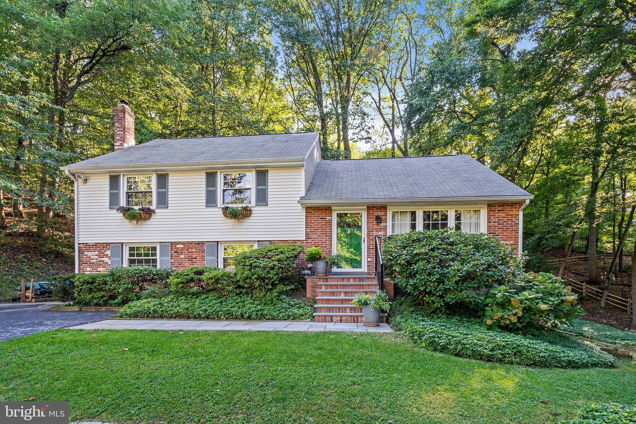 591 Brookwood Road Wayne, PA 19087 - Photo 1 of 50