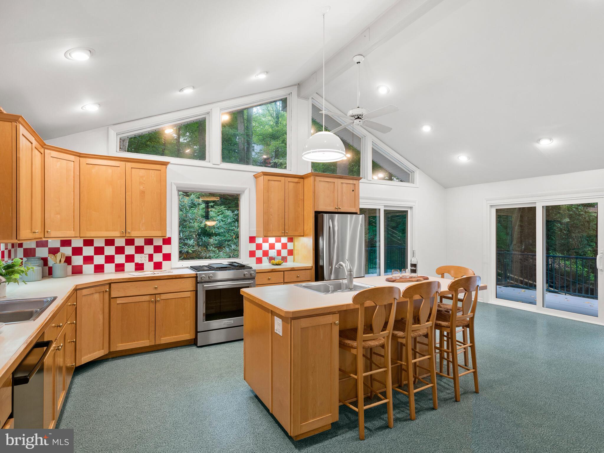 591 Brookwood Road Wayne, PA 19087 - Photo 15 of 50