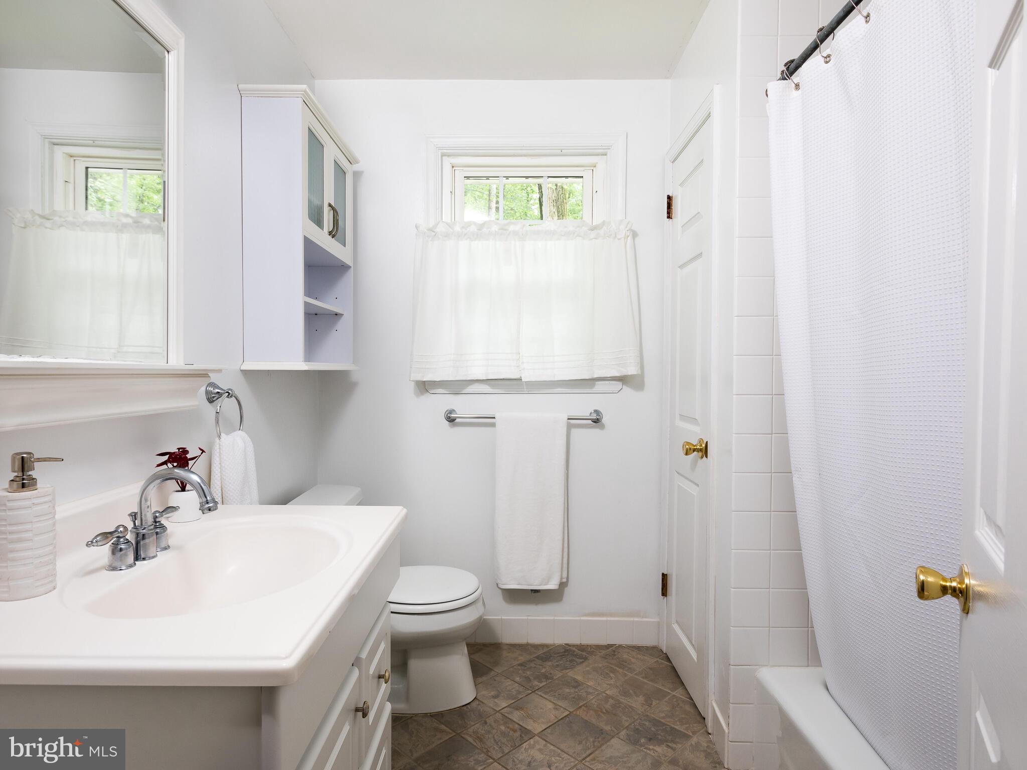 591 Brookwood Road Wayne, PA 19087 - Photo 30 of 50