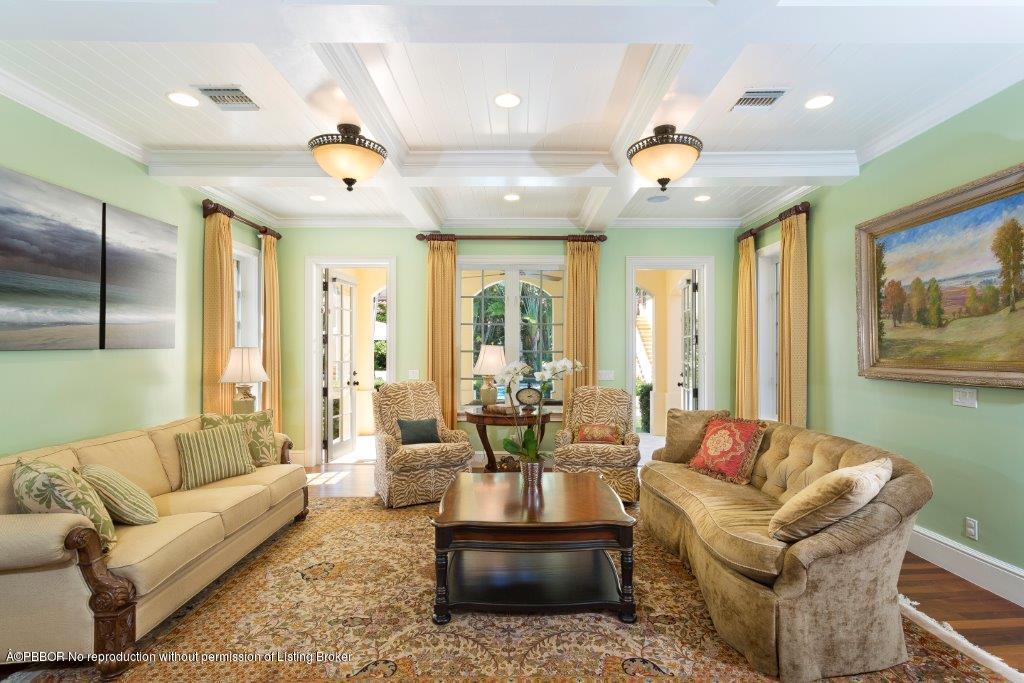 1011 Tamarind Road Delray Beach, FL 33483 - Photo 12 of 25 FAMILY