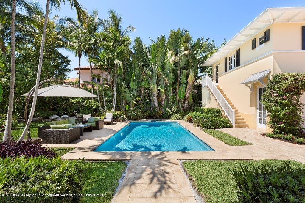 1011 Tamarind Road Delray Beach, FL 33483 - Photo 20 of 25 POOL