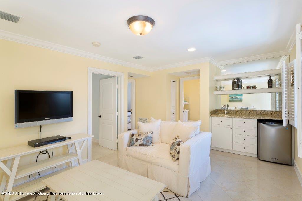 1011 Tamarind Road Delray Beach, FL 33483 - Photo 23 of 25 GUEST_HOUSE