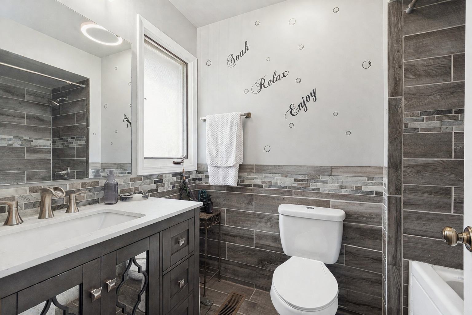 18311 Holland Road Lansing, IL 60438 - Photo 15 of 26