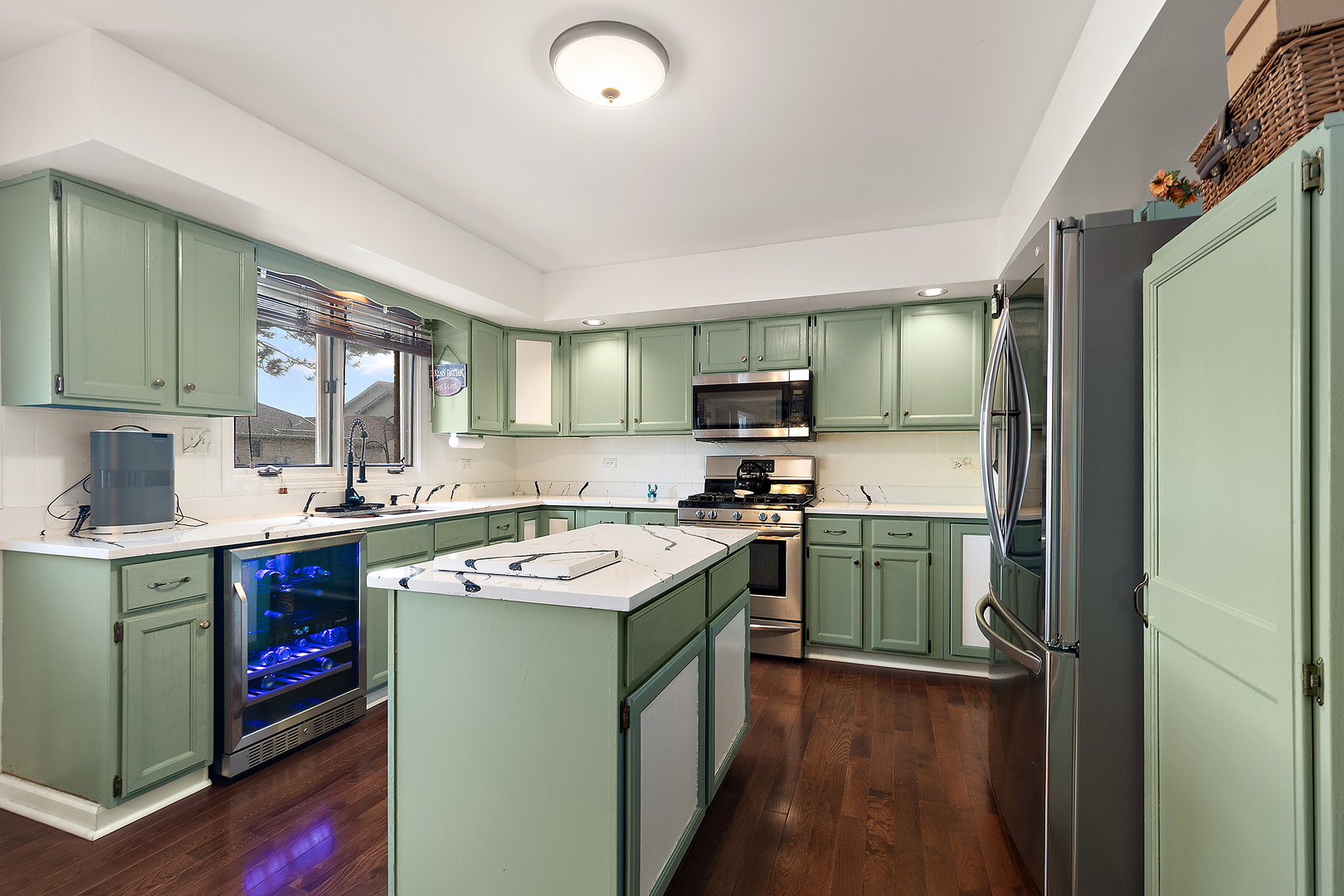 18311 Holland Road Lansing, IL 60438 - Photo 8 of 26