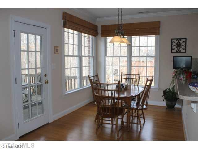 5513 Effieham Street Oak Ridge, NC 27310 - Photo 8 of 16 Breakfast.